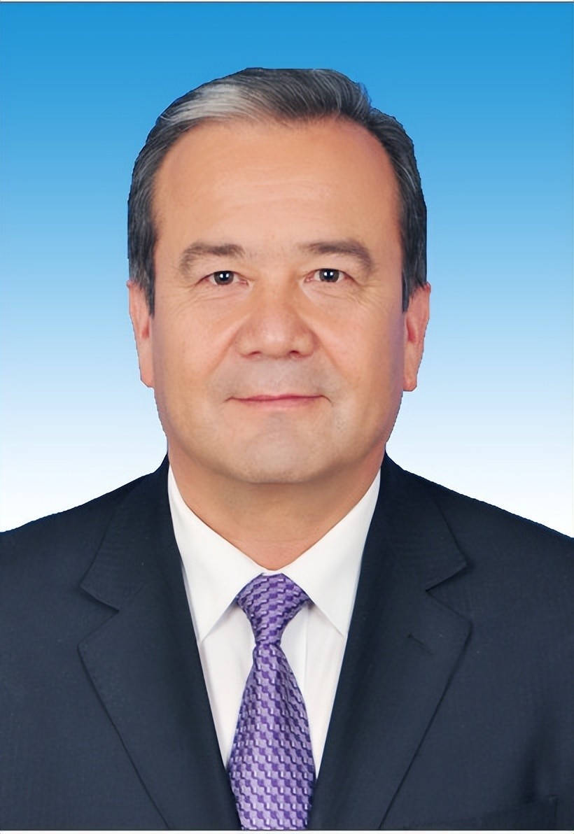 主动投案新疆司法厅党委副书记厅长艾尼瓦尔斯依提接受审查调查