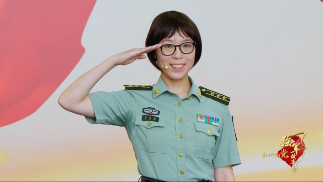 北大学霸军校教员！她说……_腾讯新闻