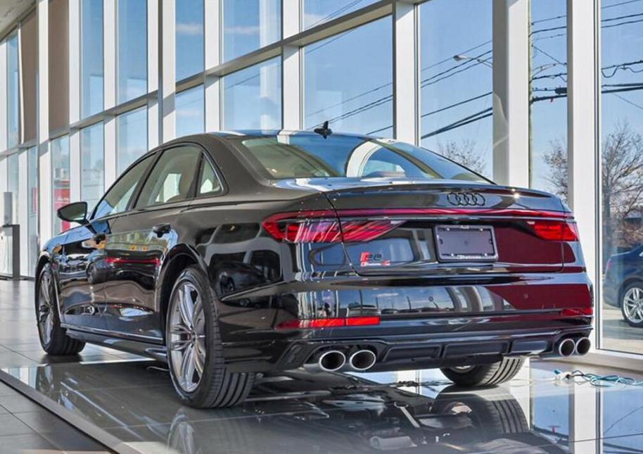 sport奥迪a8"实车曝光",黑武士涂装 四排气,空间表现媲美s级_腾讯新闻