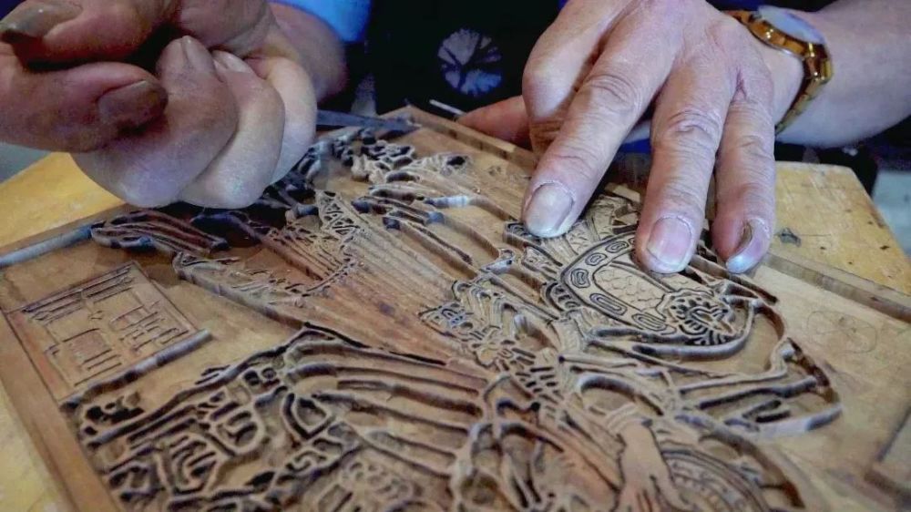 白族甲马——活在民间的木刻版画技艺_腾讯新闻