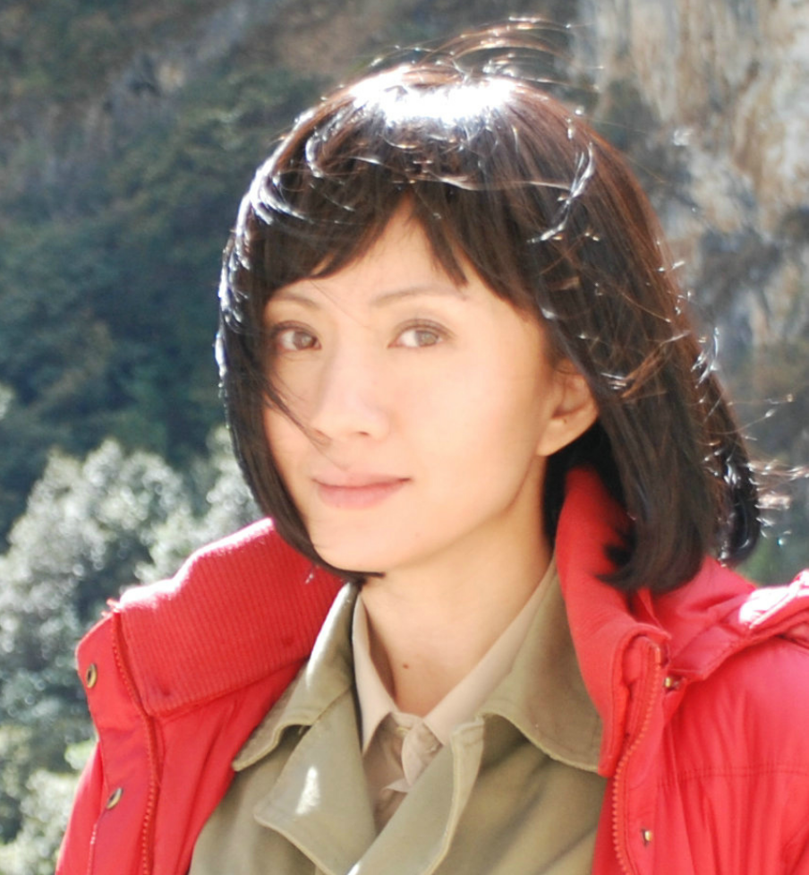 著名演员陆玲:长得漂亮演技好,为人低调,追求平淡真实的生活_腾讯新闻