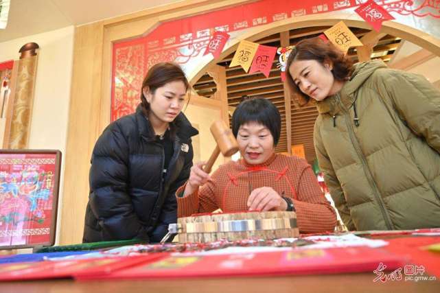 手工制作“过门笺”迎新年_腾讯新闻