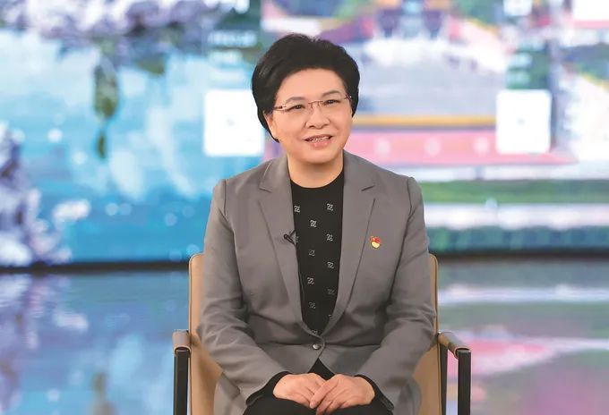 韩立明:67建设有厚度高度温度气度的特大城市_腾讯新闻