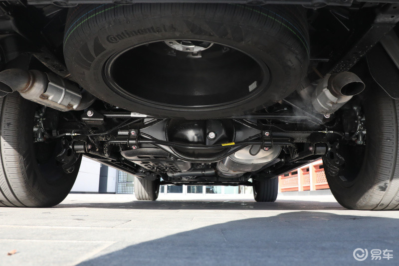 首款国产大型豪华皮卡长城山海炮实拍