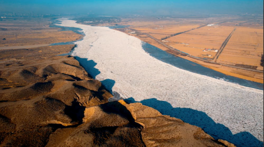 航拍黄河乌海段流凌!_腾讯新闻