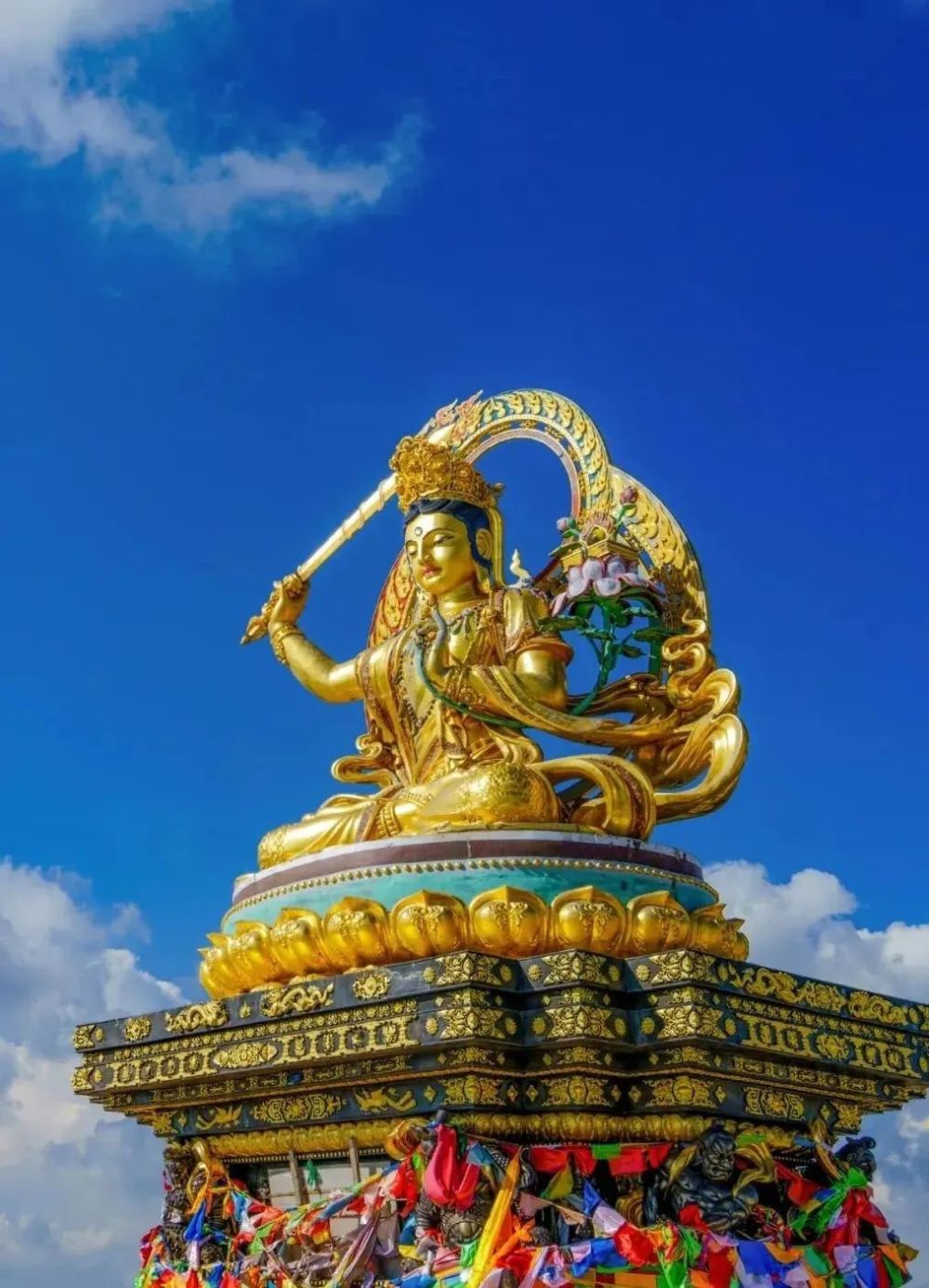 的加持这里是五台山佛教的缘起随后其弟子在五台山建立起了寺庙天竺僧