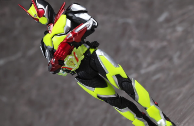 假面骑士02伊兹版shf手办实物公开 身材五短是硬伤-腾讯新闻