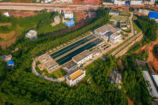 涓涓清流润民心