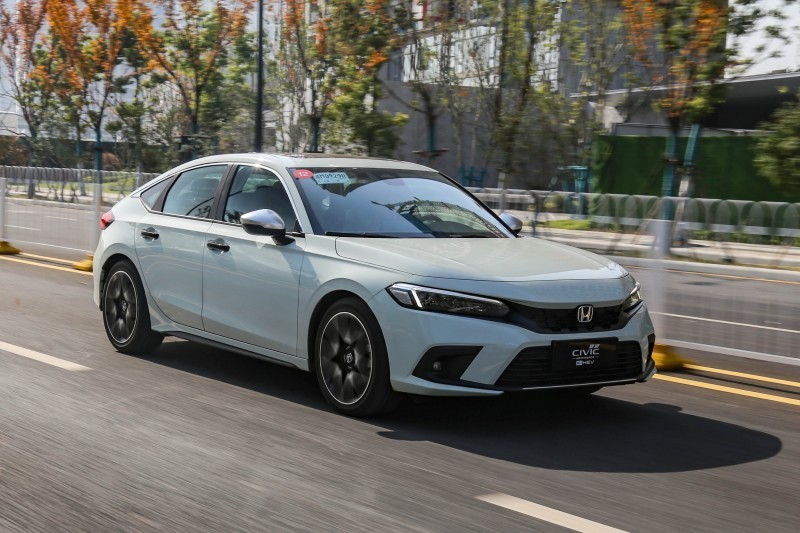 抢先试驾东风本田思域hatchback 混动爽快手动更有趣_腾讯新闻