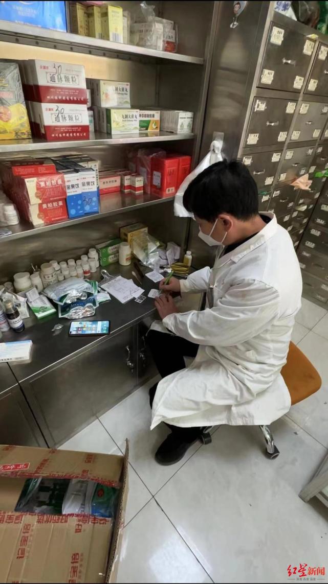 20000片布洛芬只送不卖四川广元这家诊所免费送药医生能让更多人受益