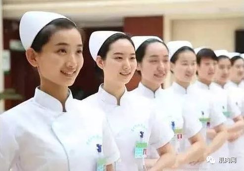中国最性感护士！热辣身材刷爆欧美健身圈！（中国最多的性）