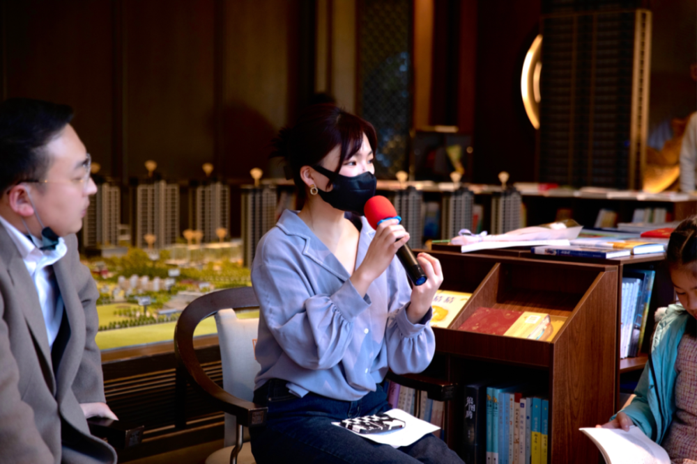 姜华彪温岭市融媒体中心二级播音员温岭1036节目负责人从事语言艺术