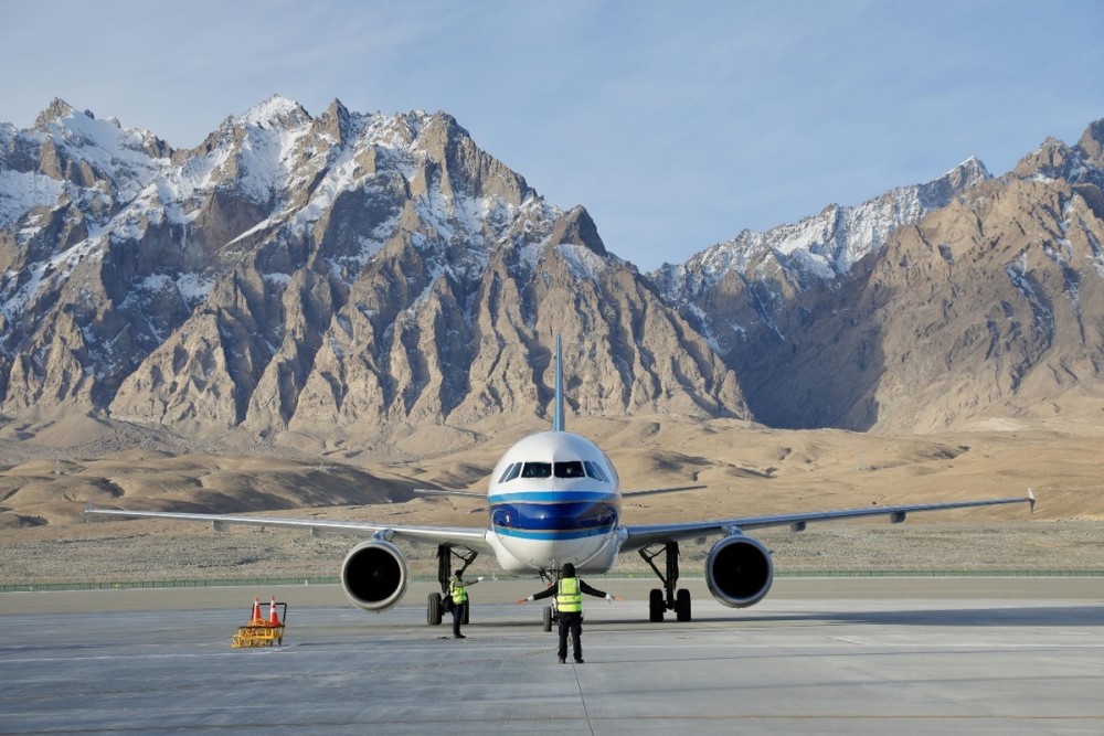 雄鹰展翅帕米尔新疆首个高高原机场正式通航运营