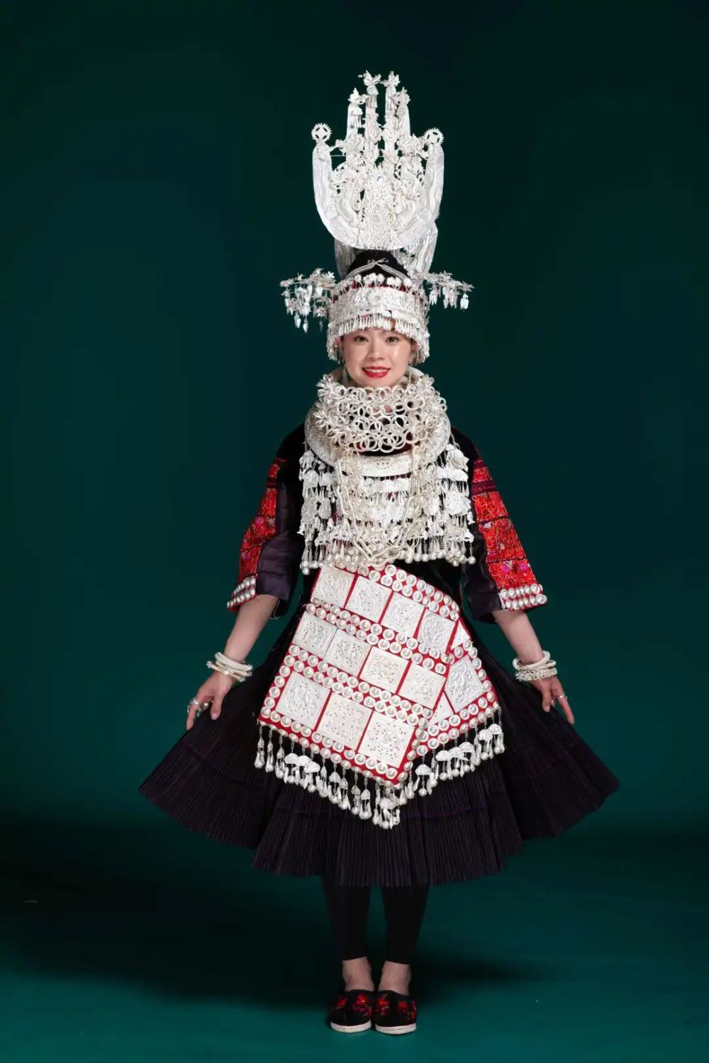 文化带你走进一里不同俗十里不同服的黔东南州民族服饰