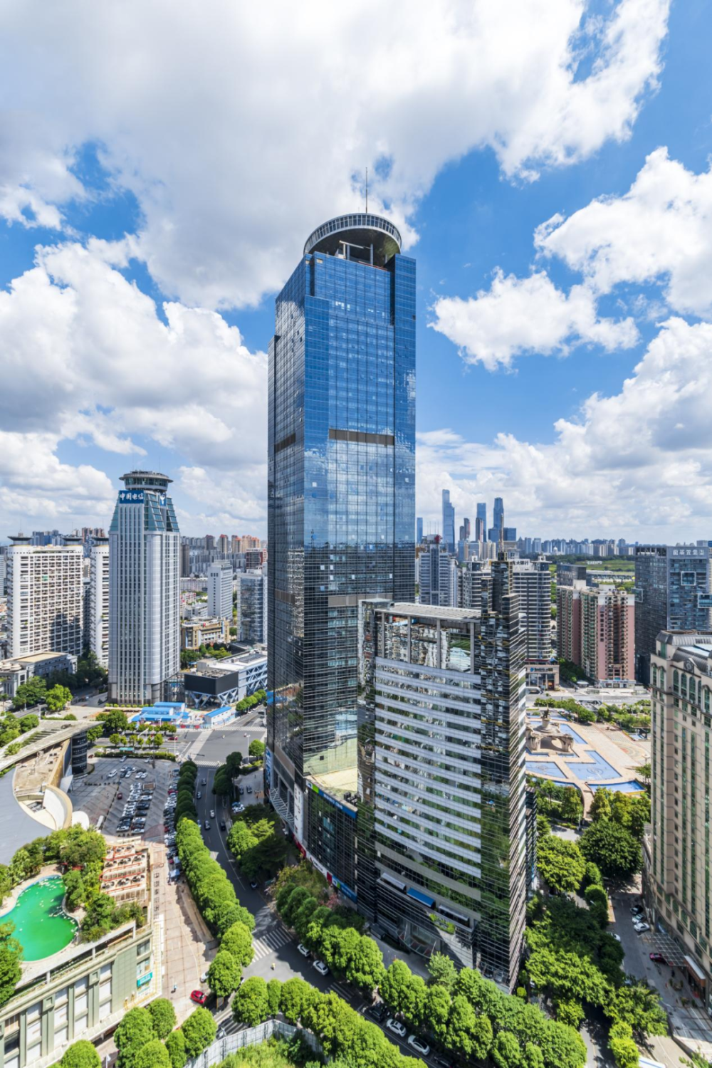 城市微度假|打卡青秀地标建筑,高楼大厦亦有美景_腾讯新闻