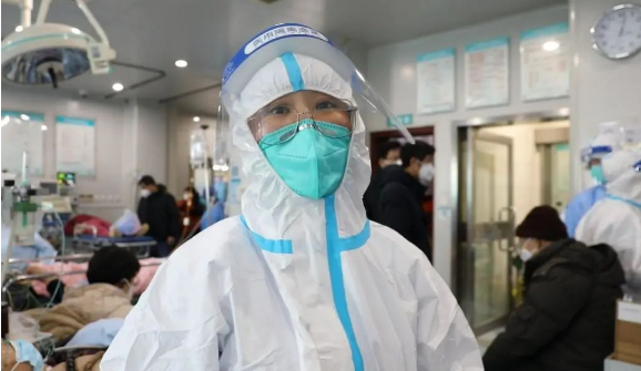上海一医院急诊室医护感染过半，医疗能承受住吗？“阳康”们在返岗中！_腾讯新闻