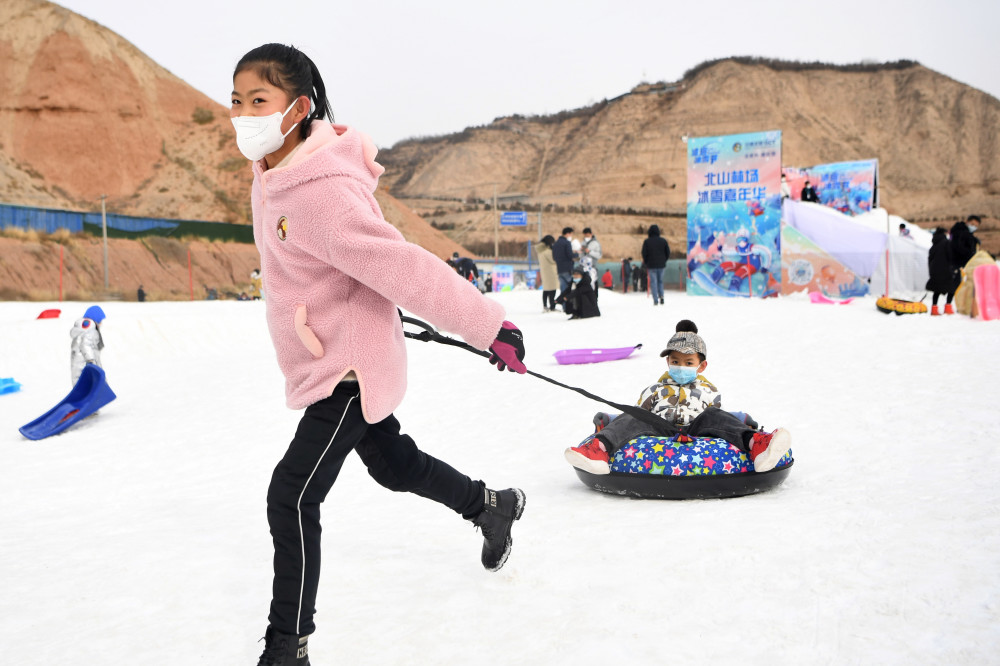 冰雪嘉年华 尽享冬日时光