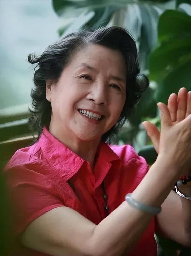 87岁舞蹈家赵青去世感染新冠后曾康复平安夜突然无生命体征