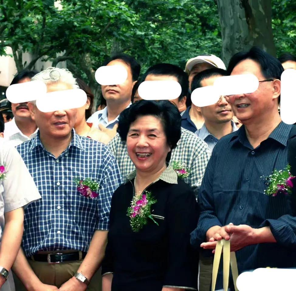 87岁舞蹈家赵青去世,感染新冠后曾康复,平安夜突然无生命体征_腾讯