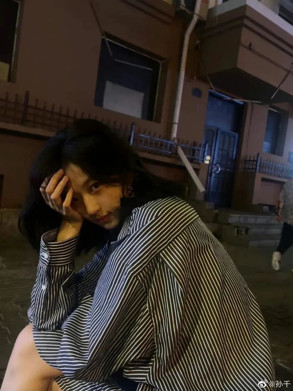 如何把72個(gè)名人塞進(jìn)1個(gè)雜志封面里？成功修好英語2022已更新(微博/網(wǎng)易)告欄