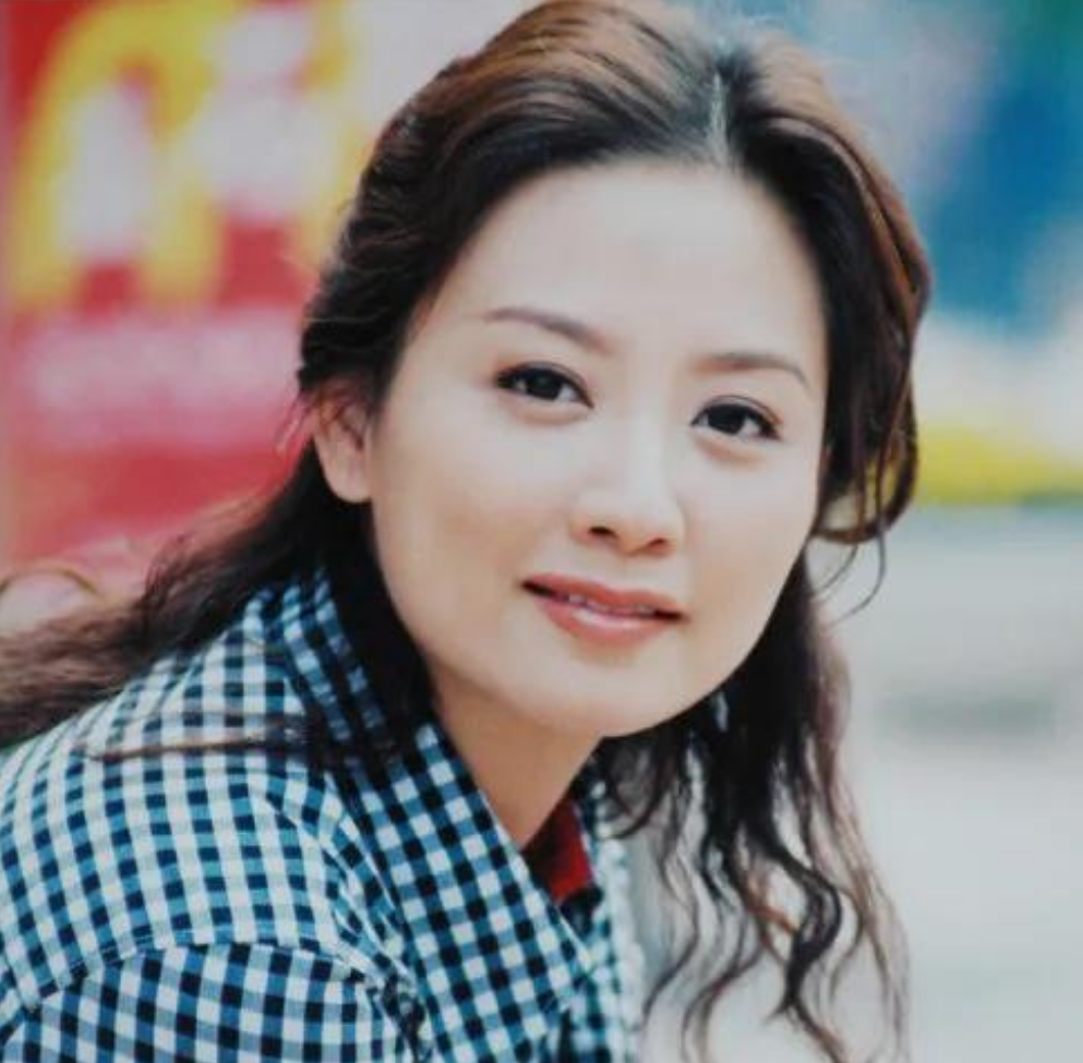 著名演员苏丽:长得漂亮戏也好,为人低调不张扬,追求真实生活_腾讯新闻