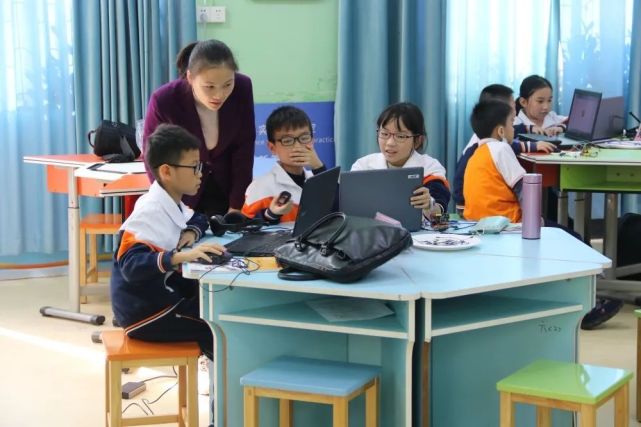 乡村学校少年宫|狮山中心小学少年宫科博创客助力少年科创梦