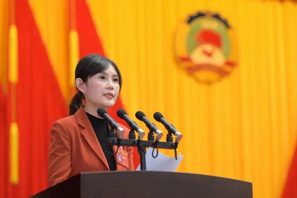 聚焦县两会|县政协十一届二次会议第一次全体会议听