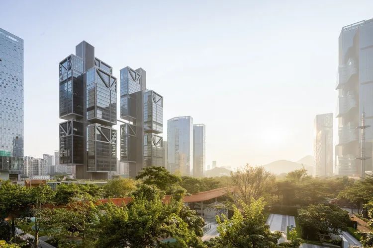 这座深圳的科幻双子塔，入选2022十大摩天大楼新概念英语mp3免费下载2022已更新(新华网/知乎)