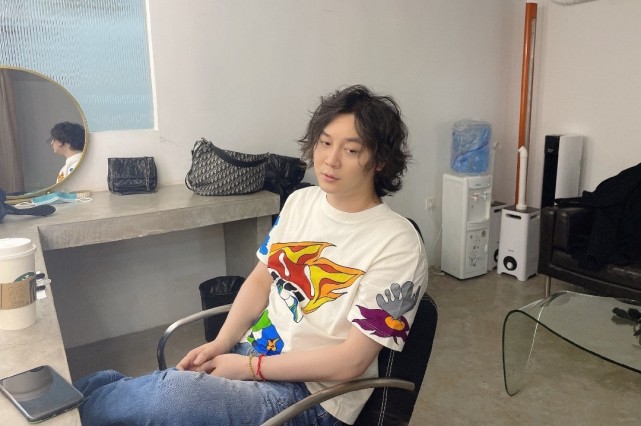 张大仙都没做成的事骚白做到了瓜主爆nbw买下kpl席位疑似vg战队