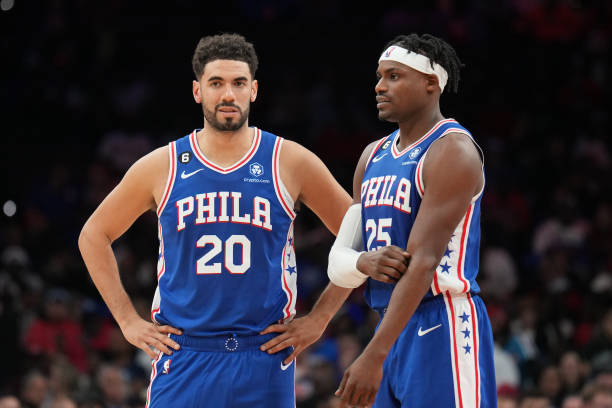 球员,富尔坎-科尔克马兹(furkan korkmaz)和马蒂斯-塞布尔(matisse