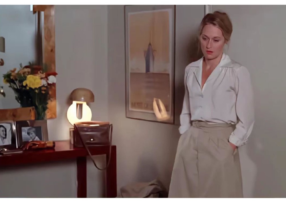 43年前的《克莱默夫妇》穿搭,衣品出众,凭气质美上热搜_腾讯新闻