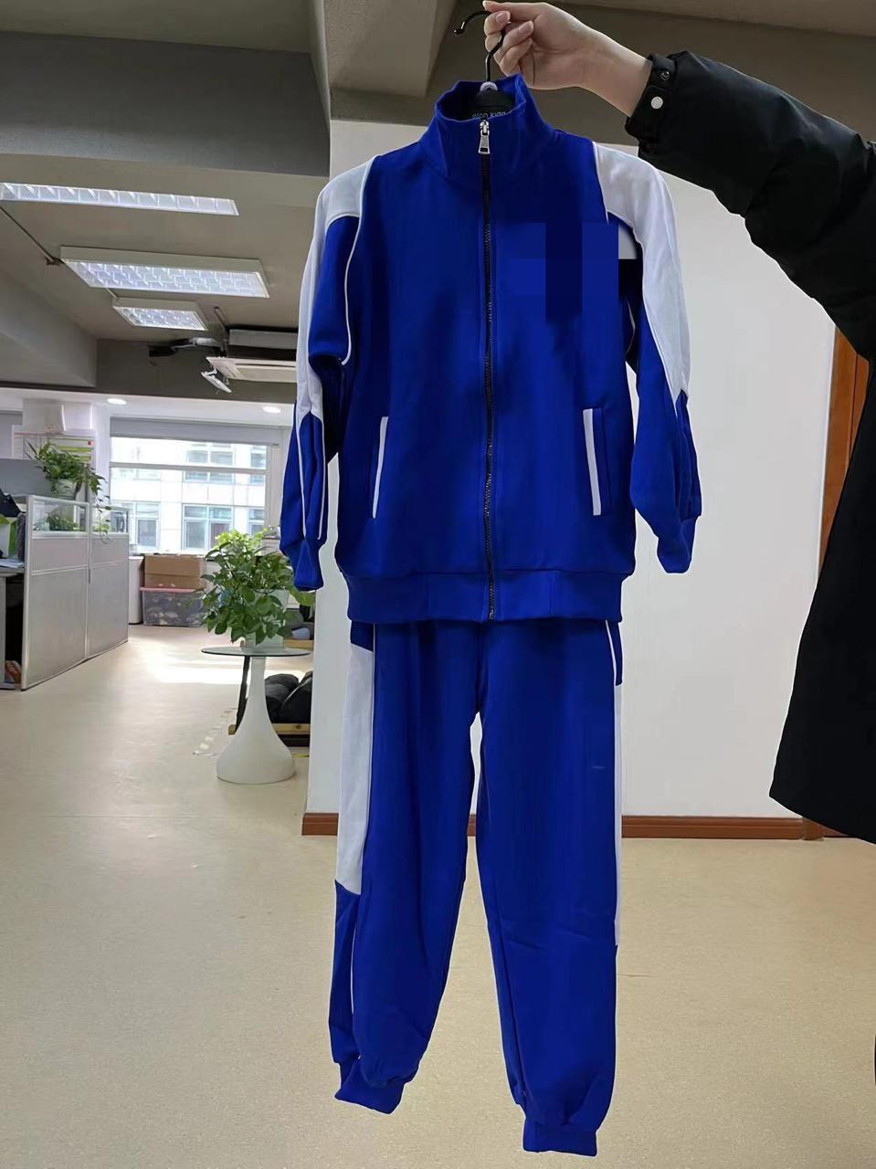 长沙政协委员联名提案:严格选购,将中小学生校服纳入美育范畴_腾讯