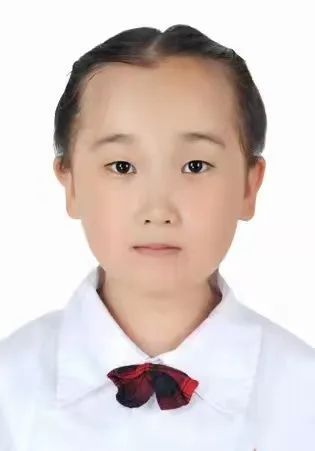赵昶华,女,汉族,11岁西固区福利路第一小学五年级学