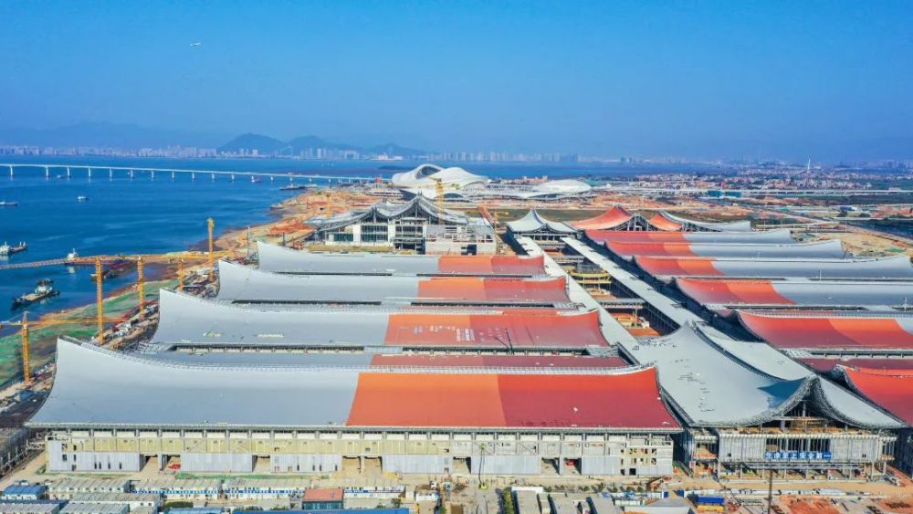 一起了解一下厦门新会展中心厦门新会展中心项目位于翔安区体育会展