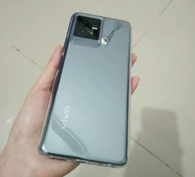vivo"不讲武德",6000mah手机降到1379元,还有72万跑分 256gb_腾讯新闻
