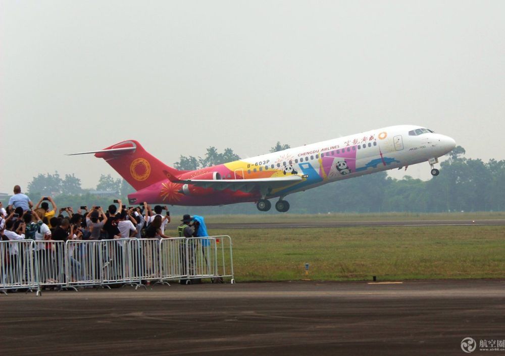 发展里程碑中国国产喷气支线飞机arj21交付第100架