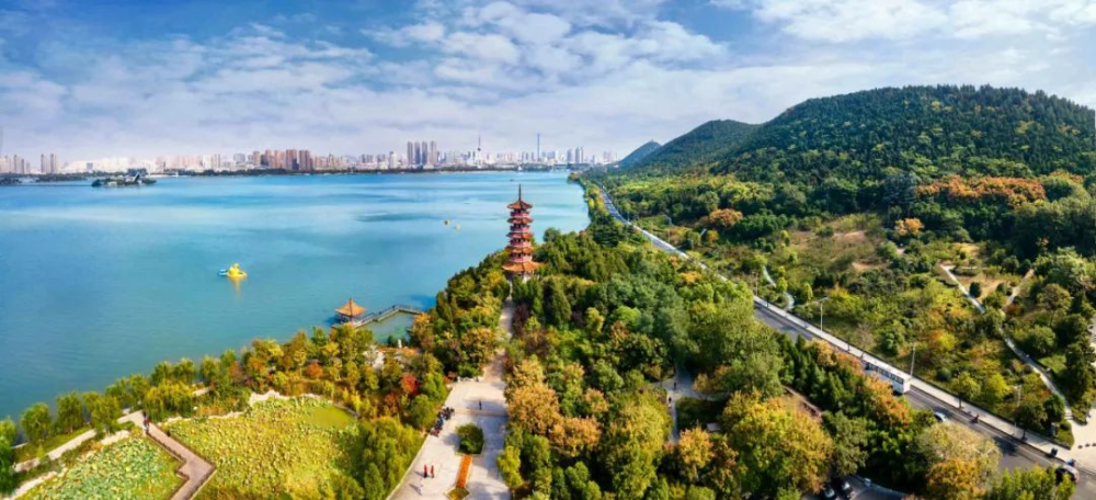 徐州让云龙湖山水相依色彩斑斓