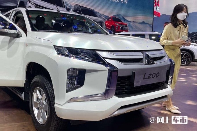 三菱帕杰罗皮卡版预售2730万元配超选四驱