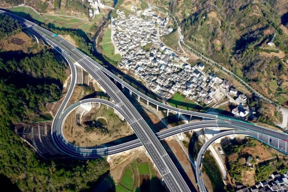 黄千高速正式通车
