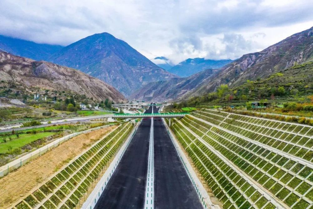 期待甘肃陇南又将多一条高速15小时自驾到九寨沟