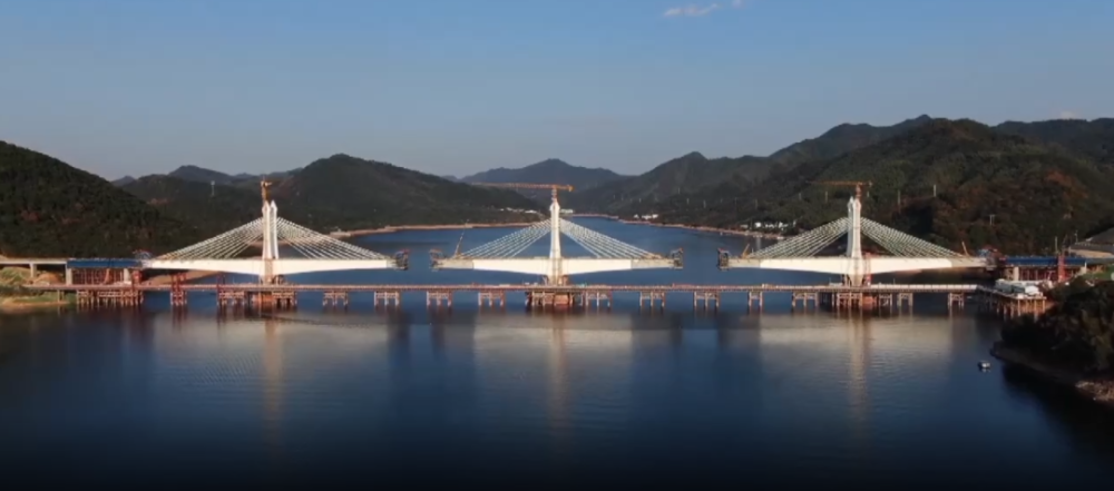 池黄高铁太平湖特大桥图片