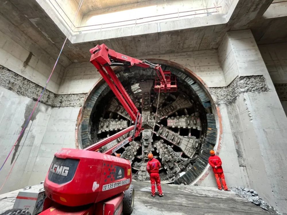 驰越号盾构机顺利接收跨盐朝公路连续梁关键节点条件完成验收市域铁路