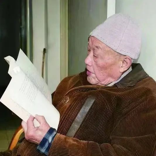 巴金弟弟、作家李济生于上海去世，享年105岁排骨焯水多长时间2022已更新(今日/知乎)