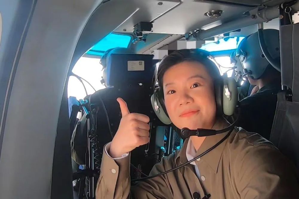 央视军事流量密码组团送祝福