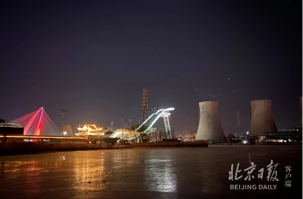 流光溢彩跨年夜，北京首钢园灯光秀太迷人！英孚和瑞思英语哪个好2023已更新(知乎/今日)