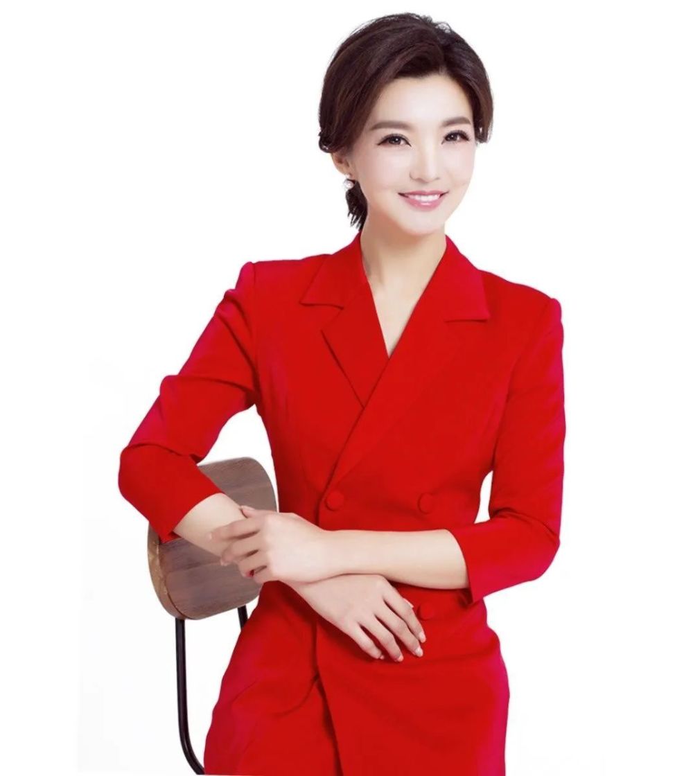 相声演员,导演,"嘻哈包袱铺"班主高晓攀河北广播电视台首席主持人