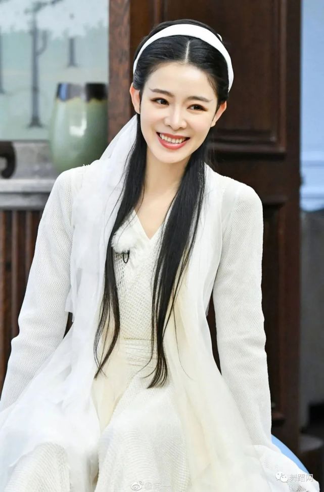 顶级舞者华宵一丨她一跳点亮了仙宫的夜色