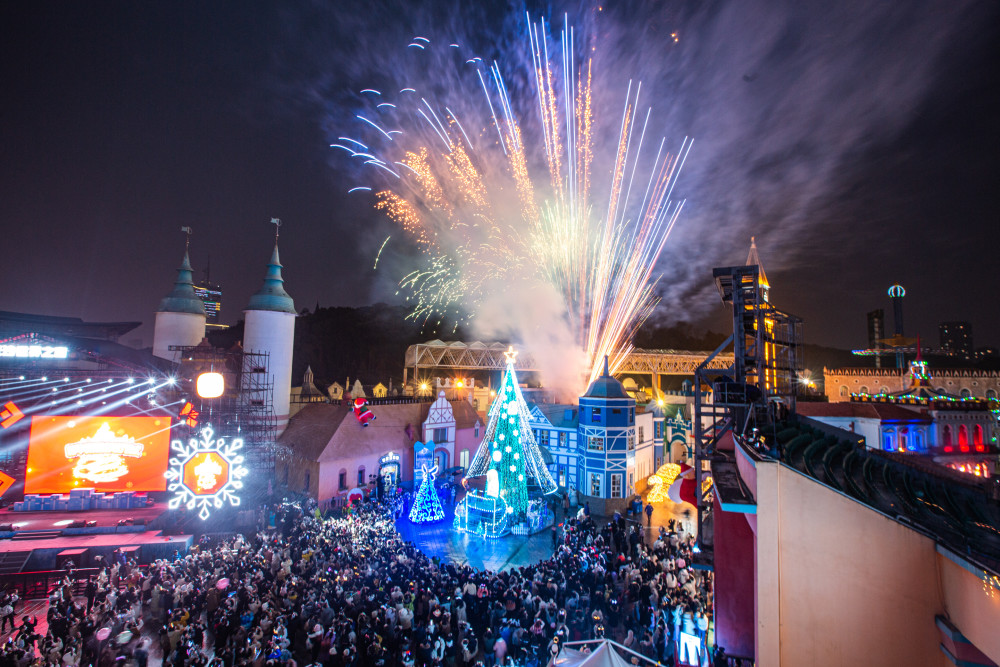 长沙世界之窗全景烟花秀璀璨跨年