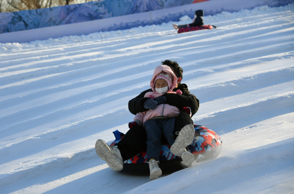 北京：欢乐玩雪庆新年湖北九上音乐课本