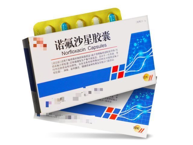 服药期间不得与头孢菌素类(如头孢氨苄,头孢呋辛,头孢他啶等),甲硝唑